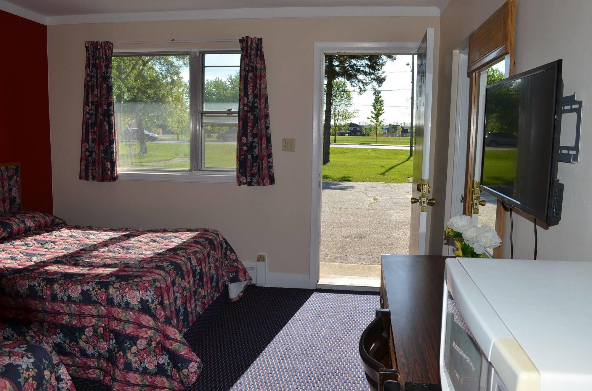 Walkerton Inn Motel Esterno foto