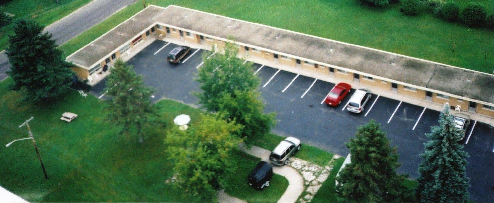 Walkerton Inn Motel Esterno foto